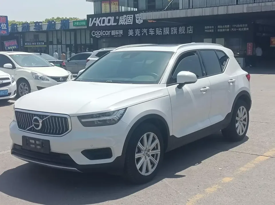 Volvo XC40 Volvo XC40 (imported) 2019 T4 2024 — photo 1, buy with delivery to Moscow