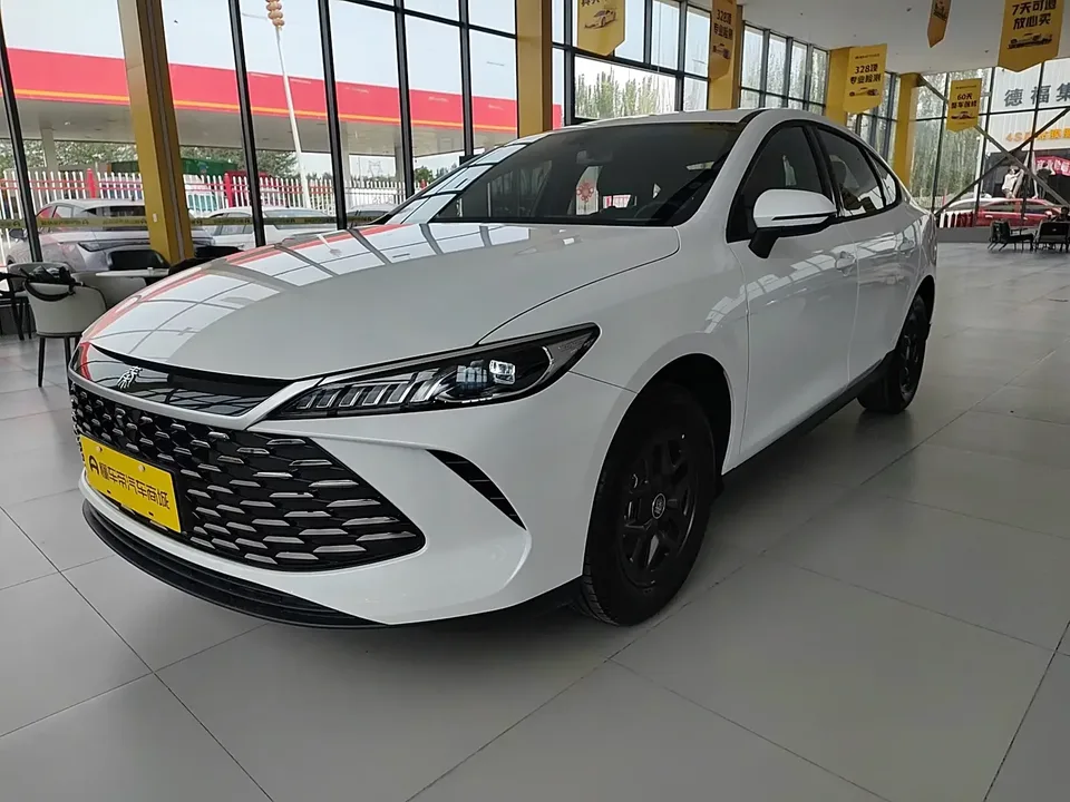 BYD Qin PLUS DM Qin PLUS DM 2026 DM-i 128KM Progressive 2026 — photo 1, buy with delivery to Moscow