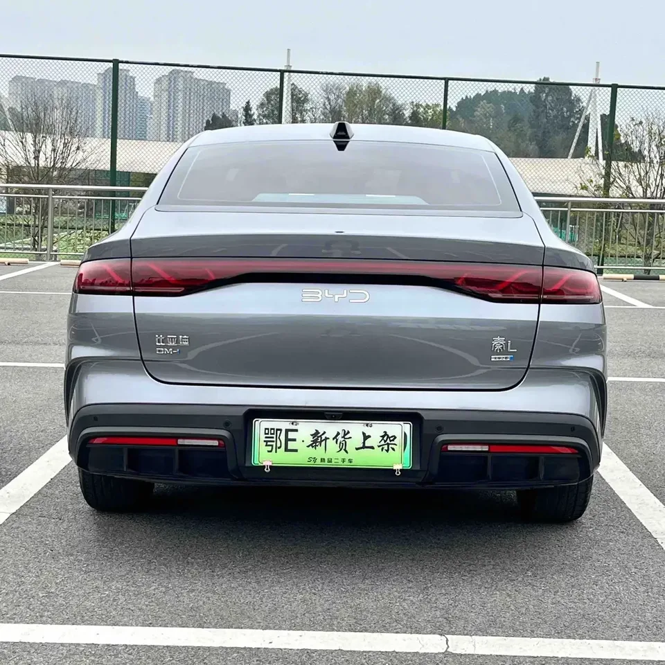 BYD Qin L DM Qin L DM 2025 Intelligent Driving Edition DM-i 80KM Leading Edition 2025 — thumbnail 2