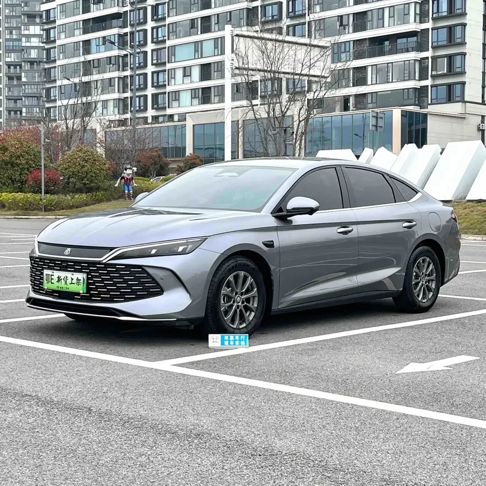 BYD Qin L DM Qin L DM 2025 Intelligent Driving Edition DM-i 80KM Leading Edition 2025 — photo 1, buy with delivery to Moscow