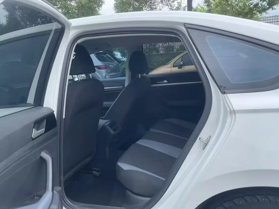 Volkswagen Lavida Lavida 2024 1.5L Automatic Deyi Edition 2024 — thumbnail 3