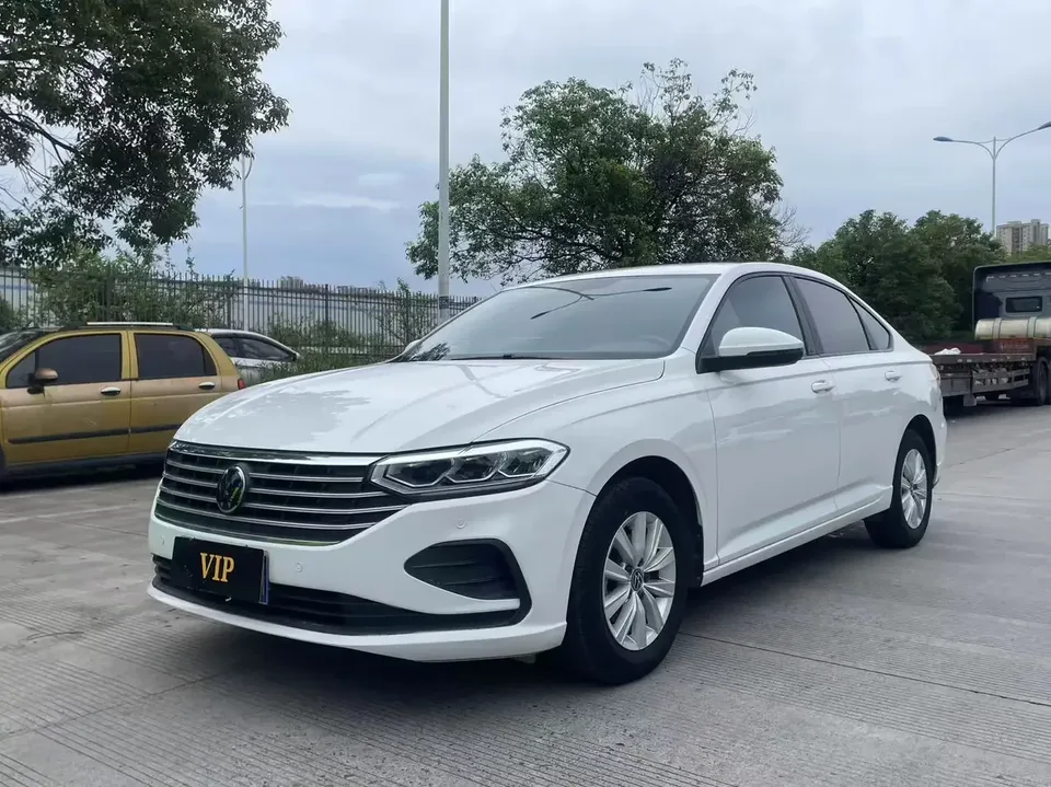 Volkswagen Lavida Lavida 2024 1.5L Automatic Deyi Edition 2024 — photo 1, buy with delivery to Moscow