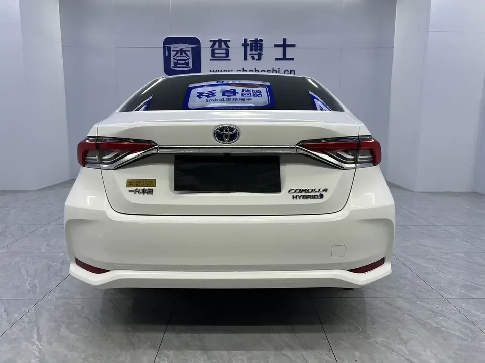 Toyota Corolla Corolla 2021 Dual Engine 1.8L E-CVT Elite Edition 2022 — thumbnail 2