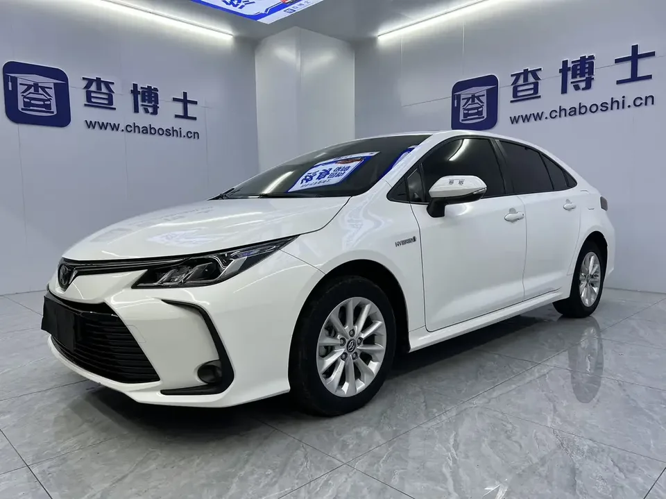 Toyota Corolla Corolla 2021 Dual Engine 1.8L E-CVT Elite Edition 2022 — photo 1, buy with delivery to Moscow