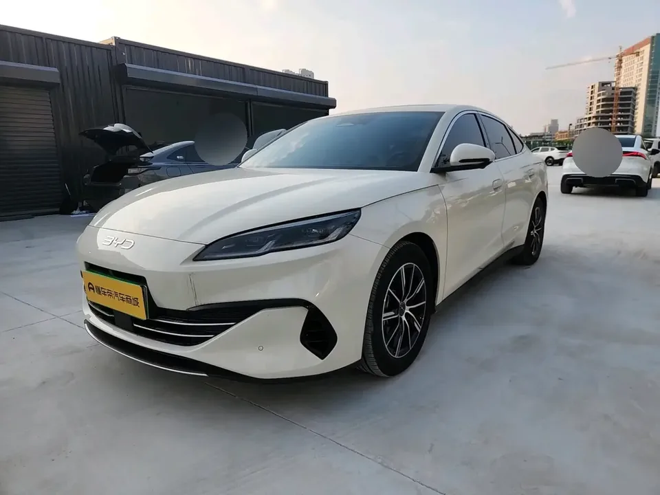 BYD Seal 06DM Seal 06DM 2024 DM-i 120KM Premium 2024 — photo 1, buy with delivery to Moscow