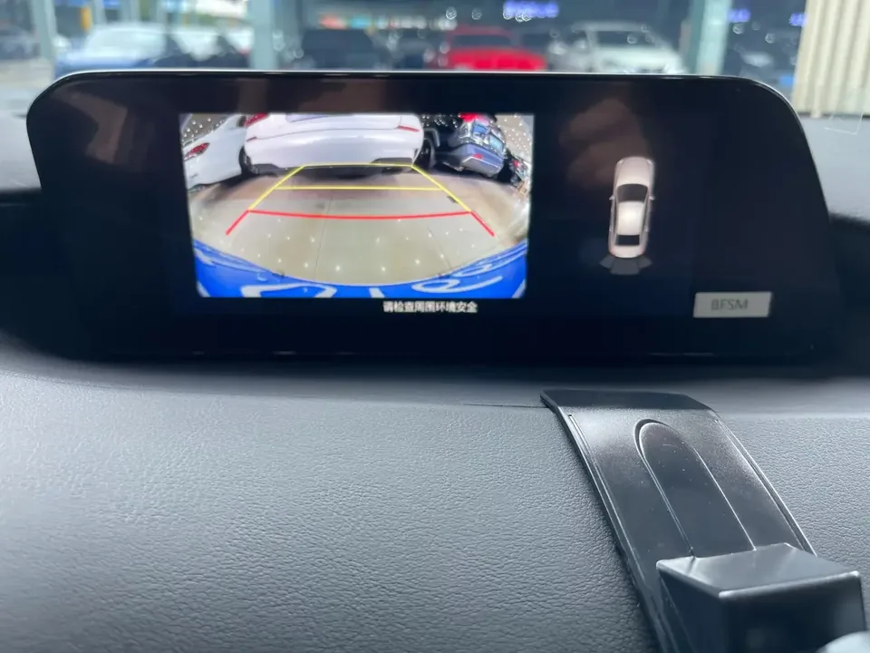 Mazda Axela Mazda3 Angkesela 2025 2.0L Automatic Quality Edition 2026 — thumbnail 3