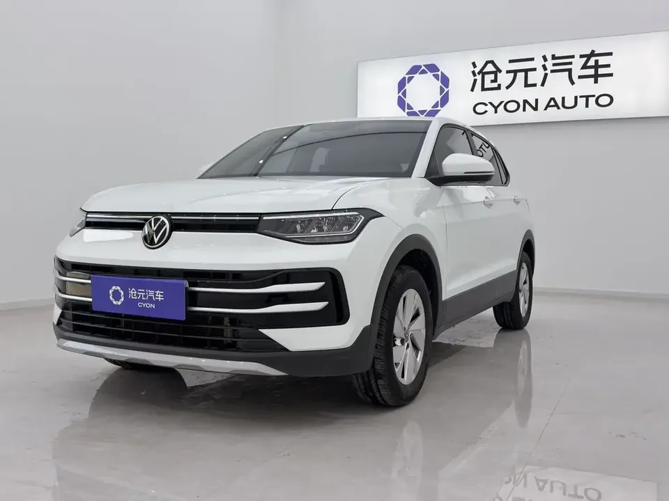 Volkswagen Tharu tuyue 2025 New 1.5L Ruijin Edition 2025 — photo 1, buy with delivery to Moscow