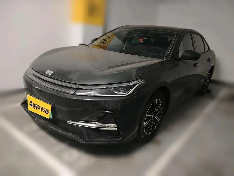 Geely Galaxy A7 EM Galaxy A7 EM 2025 70km Luxury Edition 2025 — photo 1, buy with delivery to Moscow