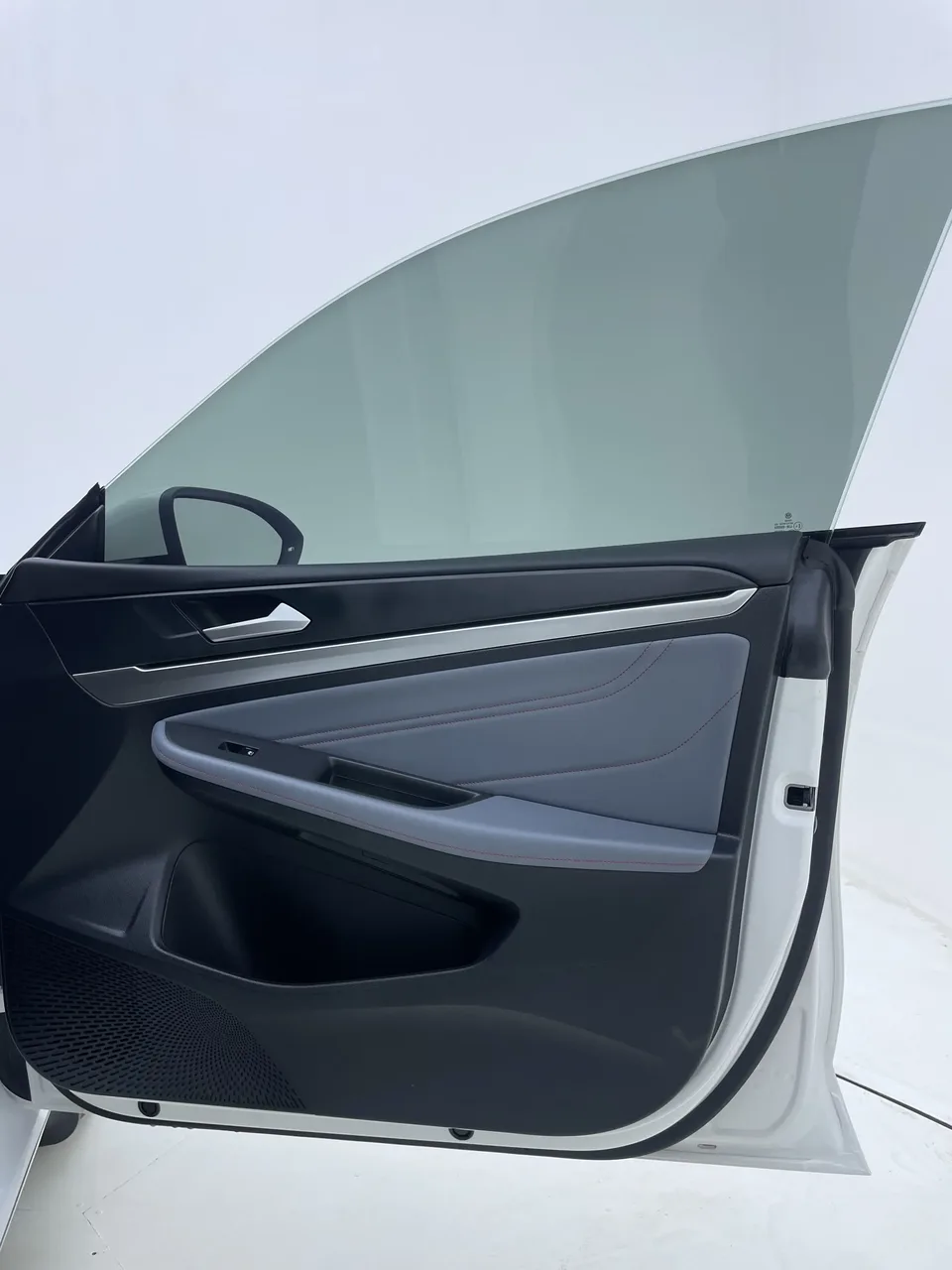 Volkswagen Lamando Lingdu 2022 Lingdu L 280TSI DSG Hot Edition 2023 — миниатюра 4