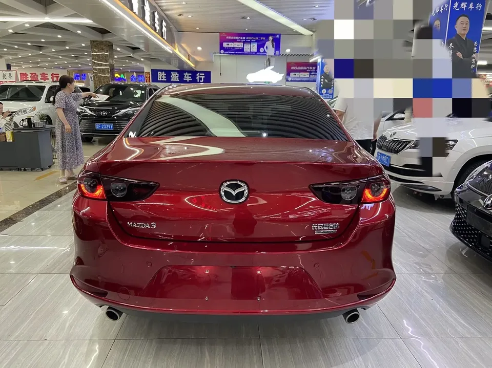 Mazda Axela Mazda3 Angkesela 2022 2.0L Automatic Elegant Edition 2023 — thumbnail 2