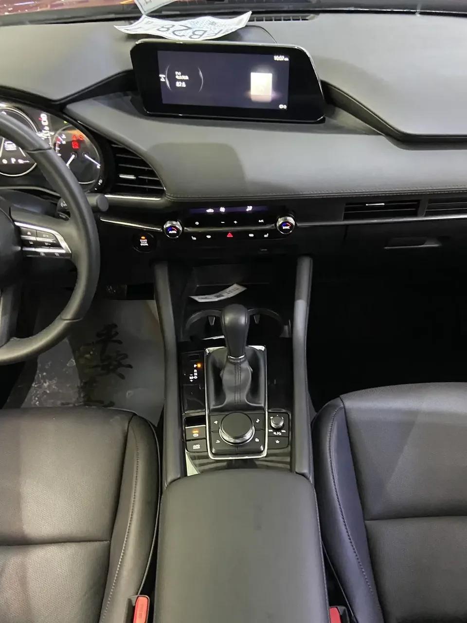 Mazda Axela Mazda3 Angkesela 2022 2.0L Automatic Elegant Edition 2023 — thumbnail 3