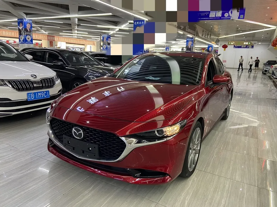 Mazda Axela Mazda3 Angkesela 2022 2.0L Automatic Elegant Edition 2023 — photo 1, buy with delivery to Moscow