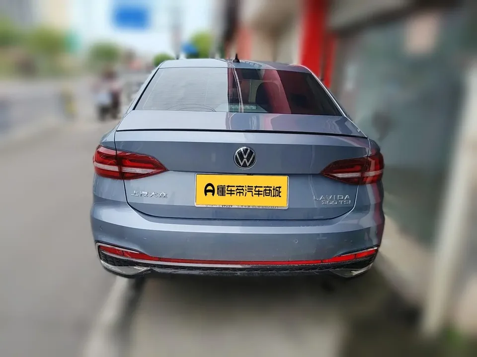 Volkswagen Lavida Lavida 2023 300TSI DSG Starry Sky Edition 2024 — thumbnail 2