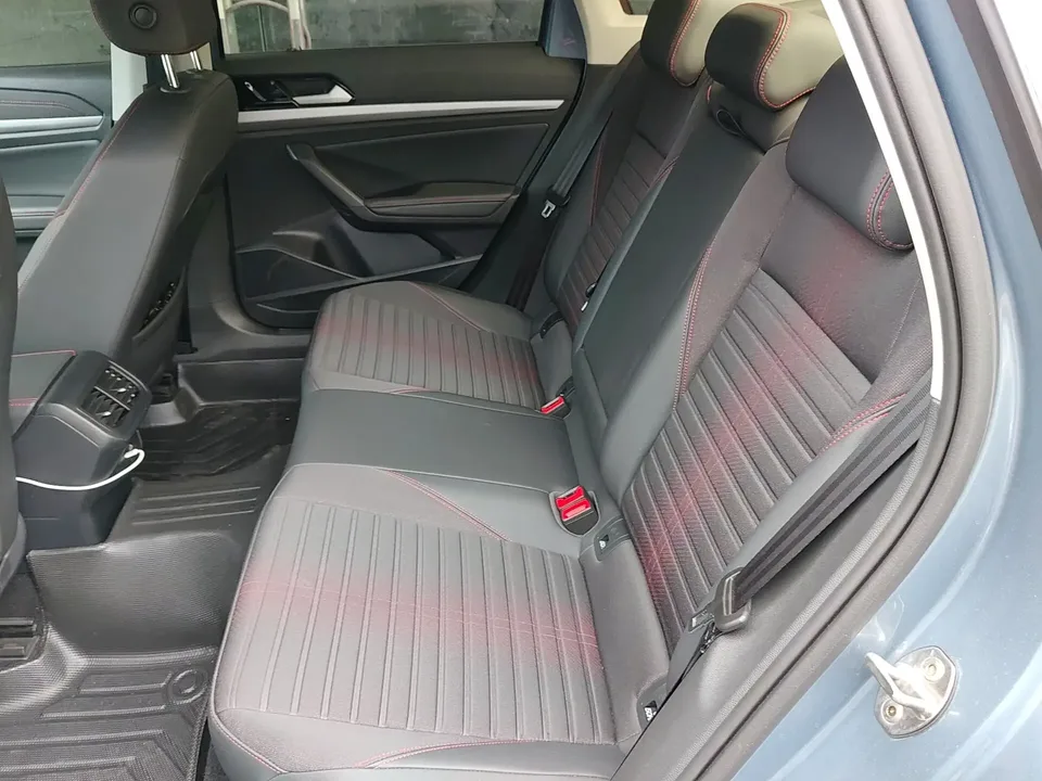 Volkswagen Lavida Lavida 2023 300TSI DSG Starry Sky Edition 2024 — thumbnail 3