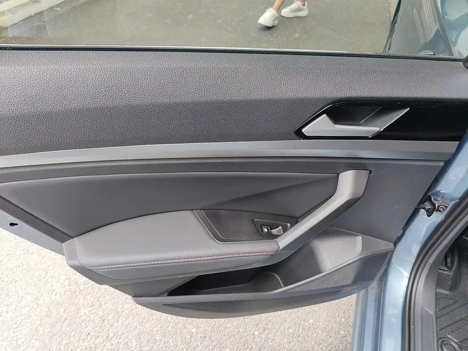 Volkswagen Lavida Lavida 2023 300TSI DSG Starry Sky Edition 2024 — thumbnail 5