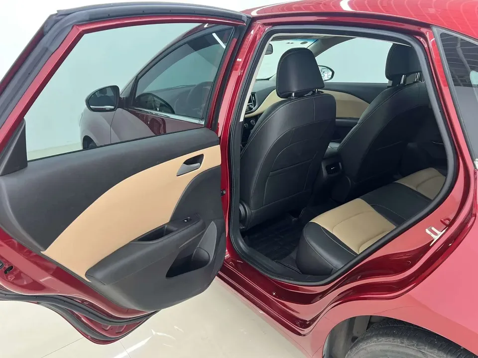 Chevrolet Monza Cruze 2022 320 Automatic Enjoy Sunroof Edition 2022 — thumbnail 4