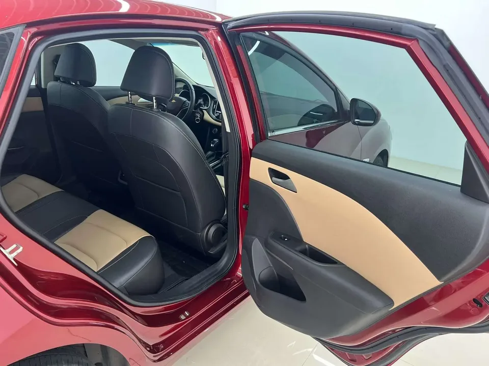 Chevrolet Monza Cruze 2022 320 Automatic Enjoy Sunroof Edition 2022 — thumbnail 5