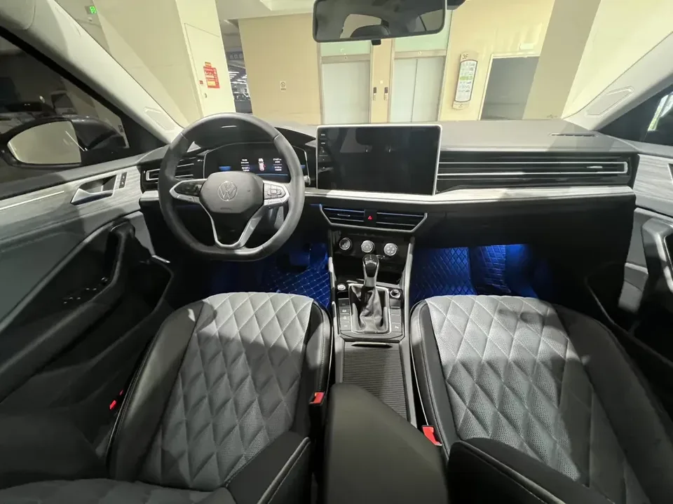 Volkswagen Sagitar Sagitar 2023 300TSI DSG Beyond Edition 2024 — thumbnail 5