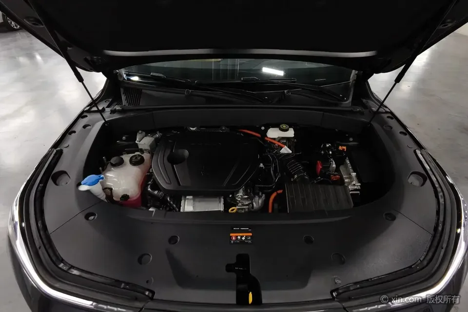 Geely Galaxy L7 Galaxy L7 2024 1.5T DHT 55km PRO Longteng Edition 2024 — thumbnail 2