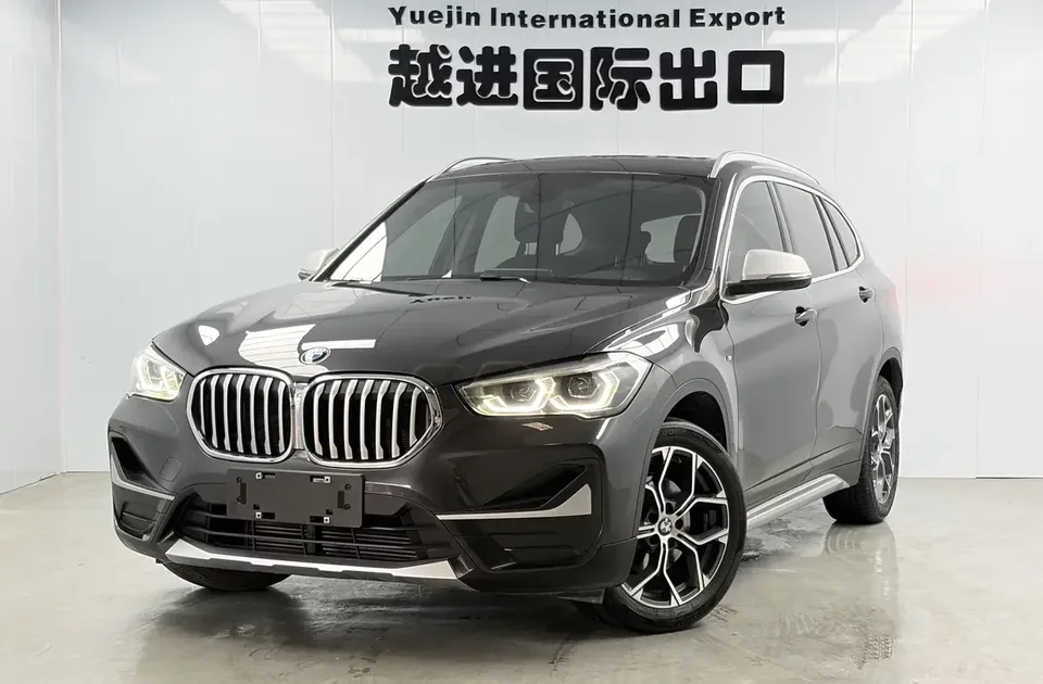 BMW X1 BMW X1 2022 sDrive20Li Fashion 2022 — photo 1, buy with delivery to Moscow