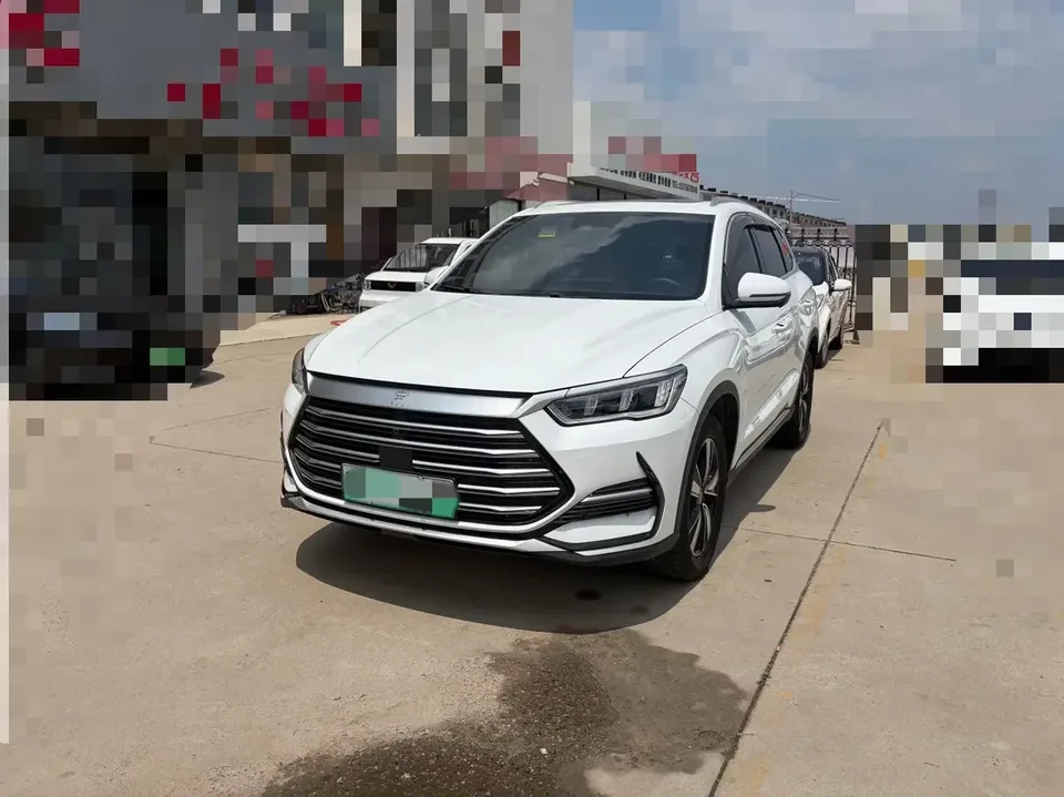 BYD Song Pro DM Song Pro DM 2022 DM-i 51km Premium 2022 — photo 1, buy with delivery to Moscow