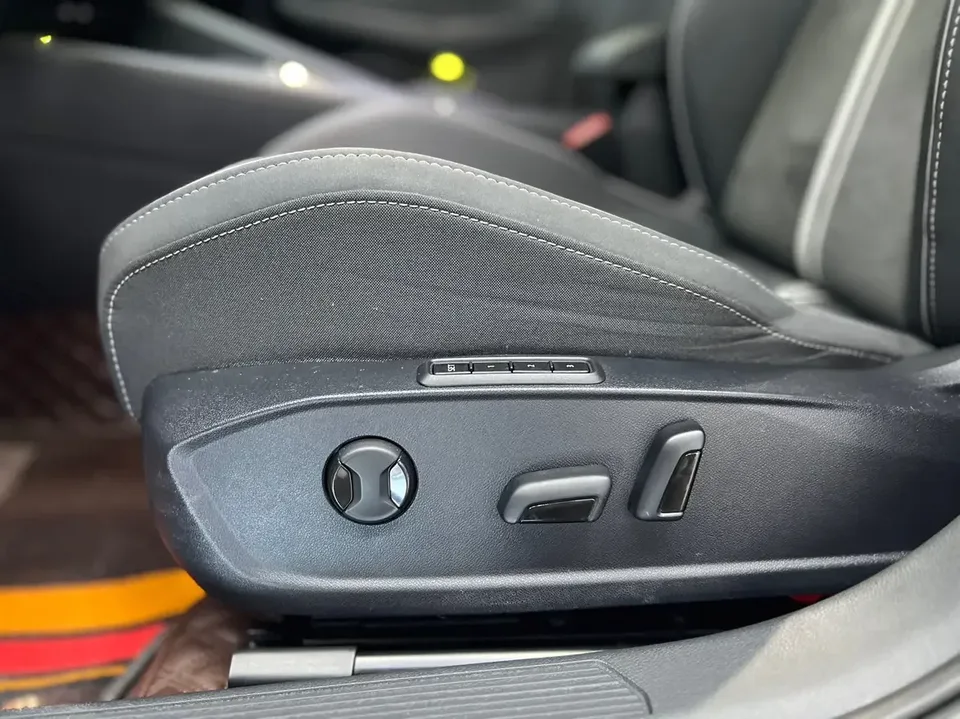 Volkswagen Golf golf 2021 280TSI DSG R-Line 2022 — thumbnail 5