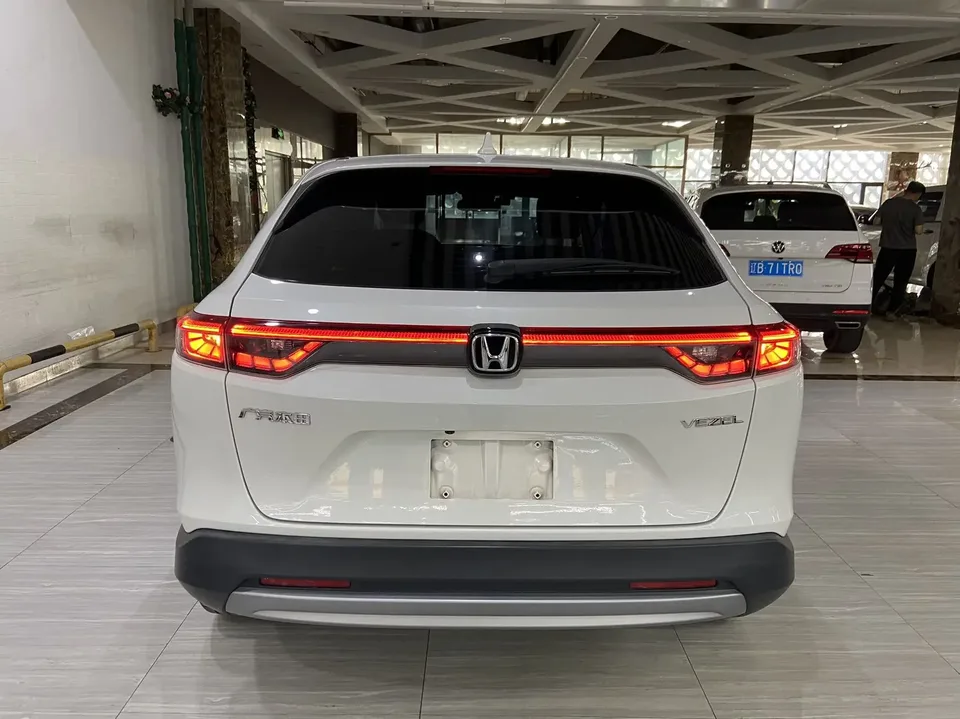 Honda VEZEL Binzhi 2023 1.5L CVT Technology Edition 2023 — thumbnail 2