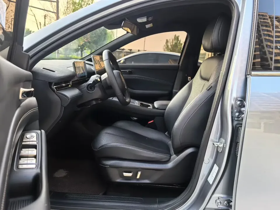 Baojun Yunhai PHEV Baojun Yunhai PHEV 2024 140km Plug-in Hybrid 2024 — thumbnail 3