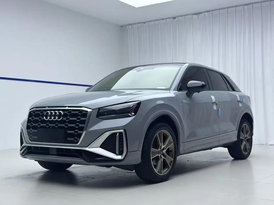 Audi Q2L Audi Q2L 2022 35 TFSI Stylish Dynamic 2022 — photo 1, buy with delivery to Moscow