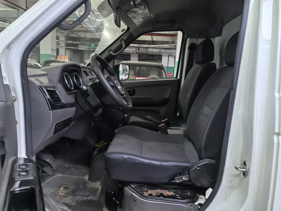 Dongfeng Yufeng EM26 Yufeng EM26 2023 High-end version 41.86kWh CATL 2025 — thumbnail 5
