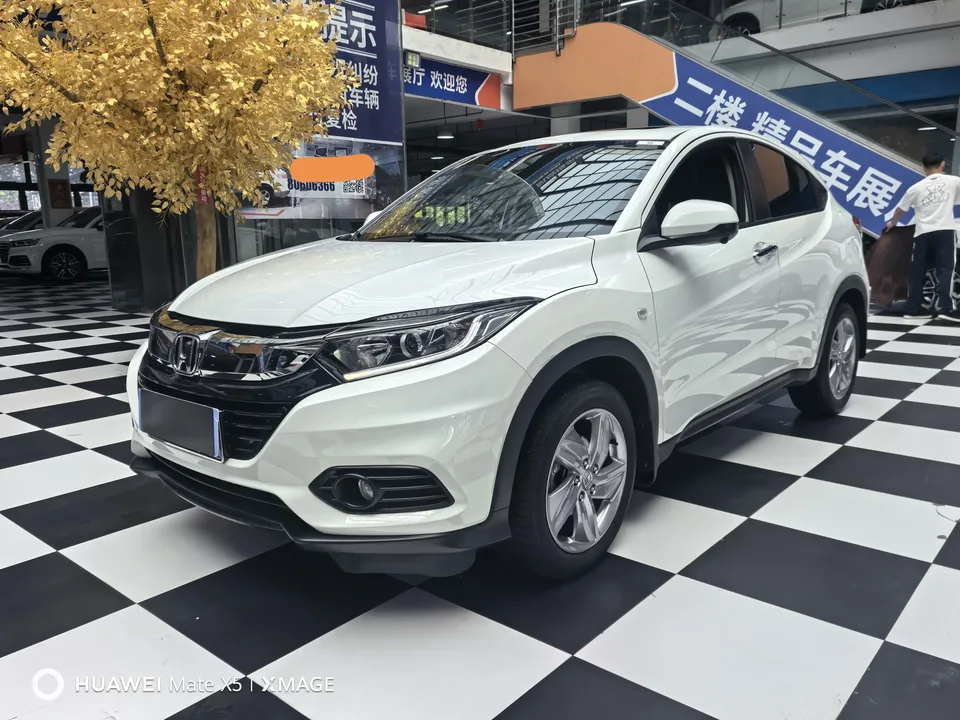 Honda VEZEL Binzhi 2020 1.5L CVT Pioneer Edition 2022 — photo 1, buy with delivery to Moscow