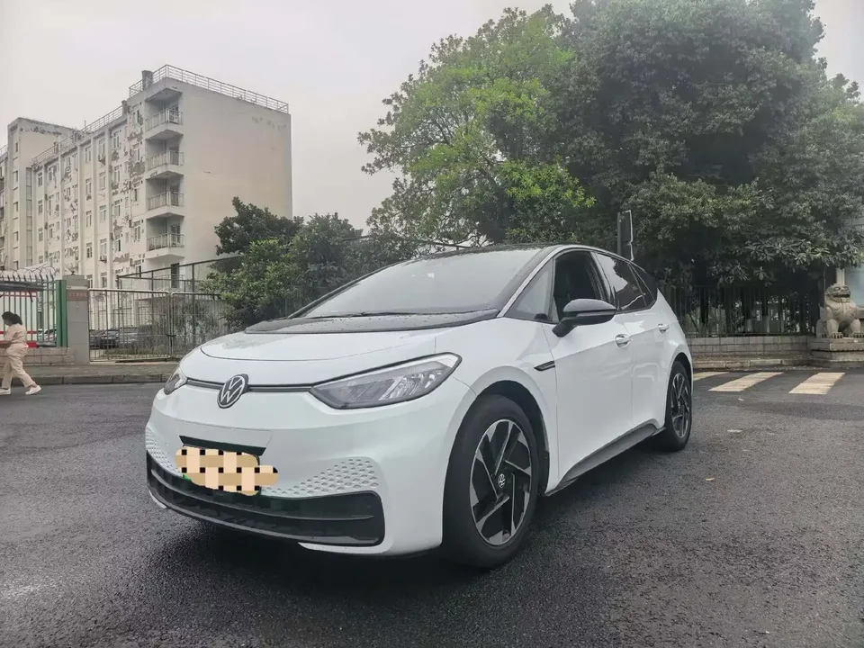 Volkswagen ID.3 Volkswagen ID.3 2022 Pure version 2022 — photo 1, buy with delivery to Moscow