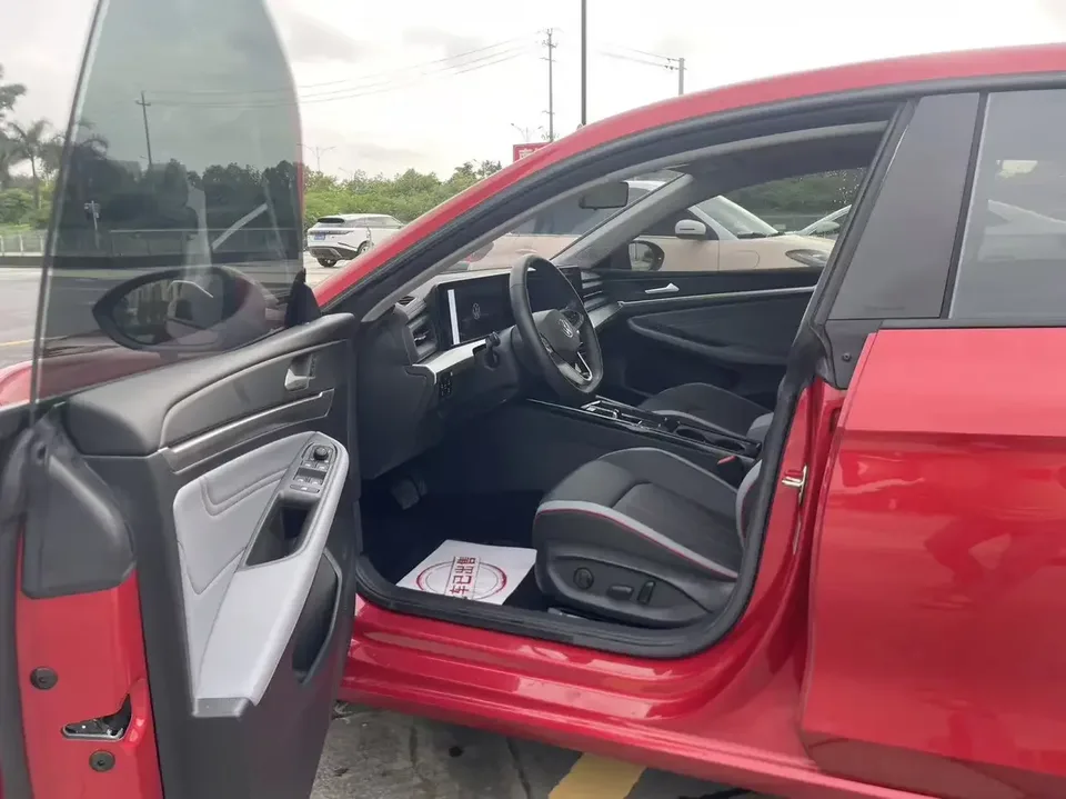 Volkswagen Lamando Lingdu 2022 Lingdu L 280TSI DSG Hot Edition 2022 — миниатюра 4
