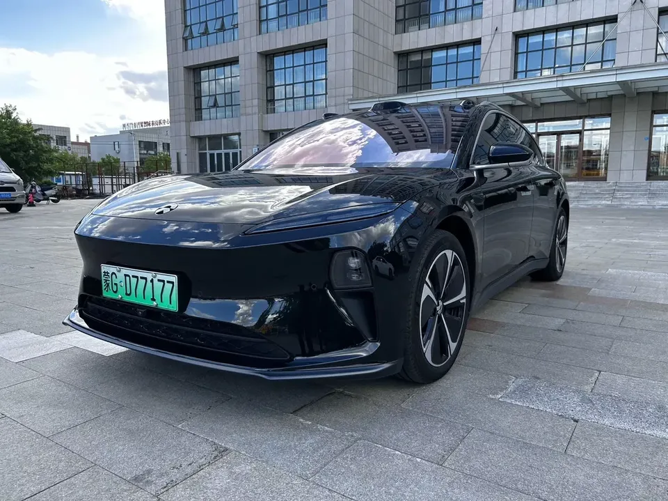 NIO ET5T NIO ET5T 2024 75kWh 2024 — photo 1, buy with delivery to Moscow