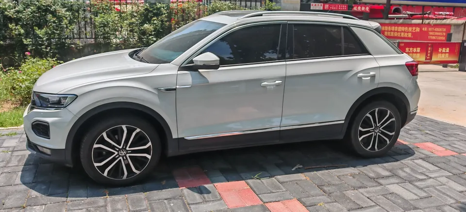 Volkswagen T-Roc TANG 2021 280TSI DSG 2WD Comfort Smart Edition 2022 — thumbnail 2