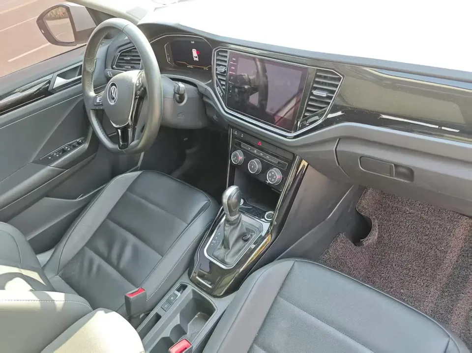 Volkswagen T-Roc TANG 2021 280TSI DSG 2WD Comfort Smart Edition 2022 — thumbnail 3