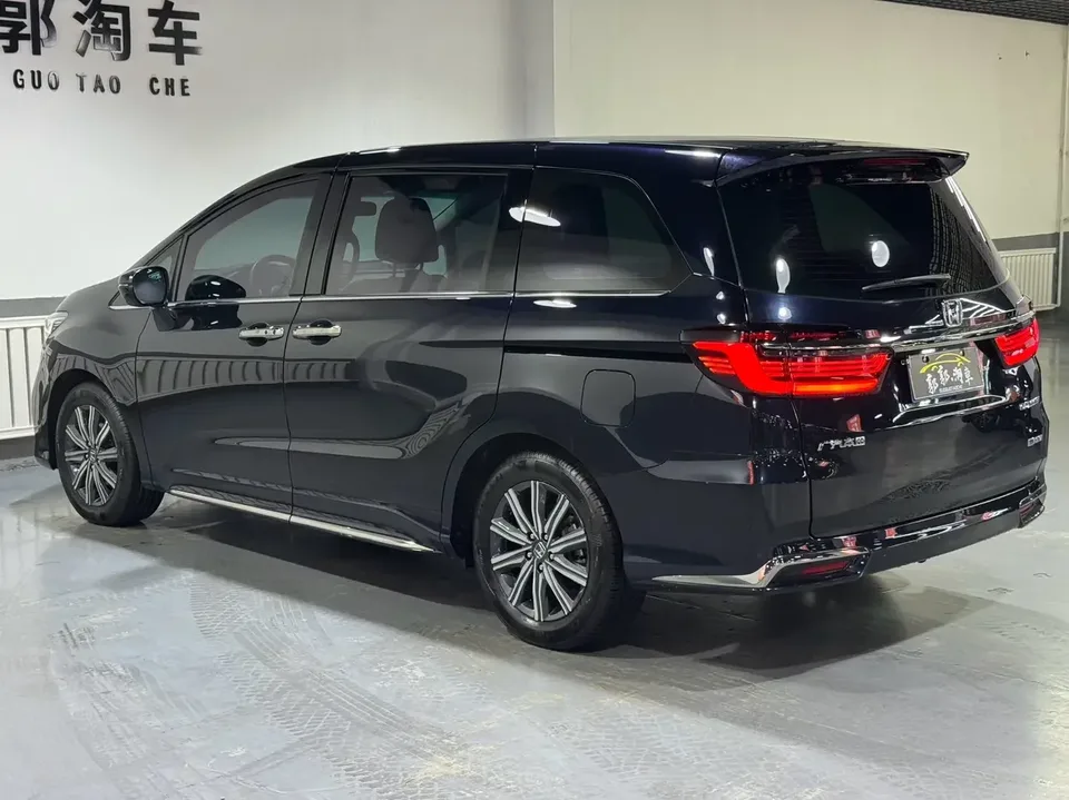 Honda Odyssey Odyssey 2024 2.0L e:HEV Sharp Enjoyable Edition 2023 — thumbnail 2