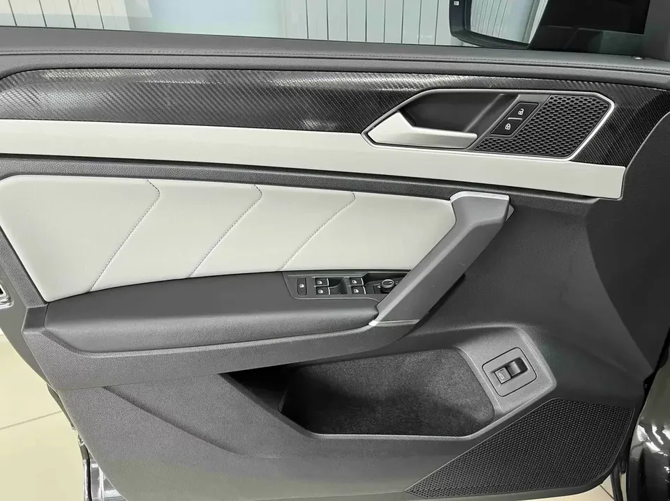 Volkswagen Tayron Tanyue 2023 280TSI 2WD Luxury Plus Advanced Edition 2023 — thumbnail 3