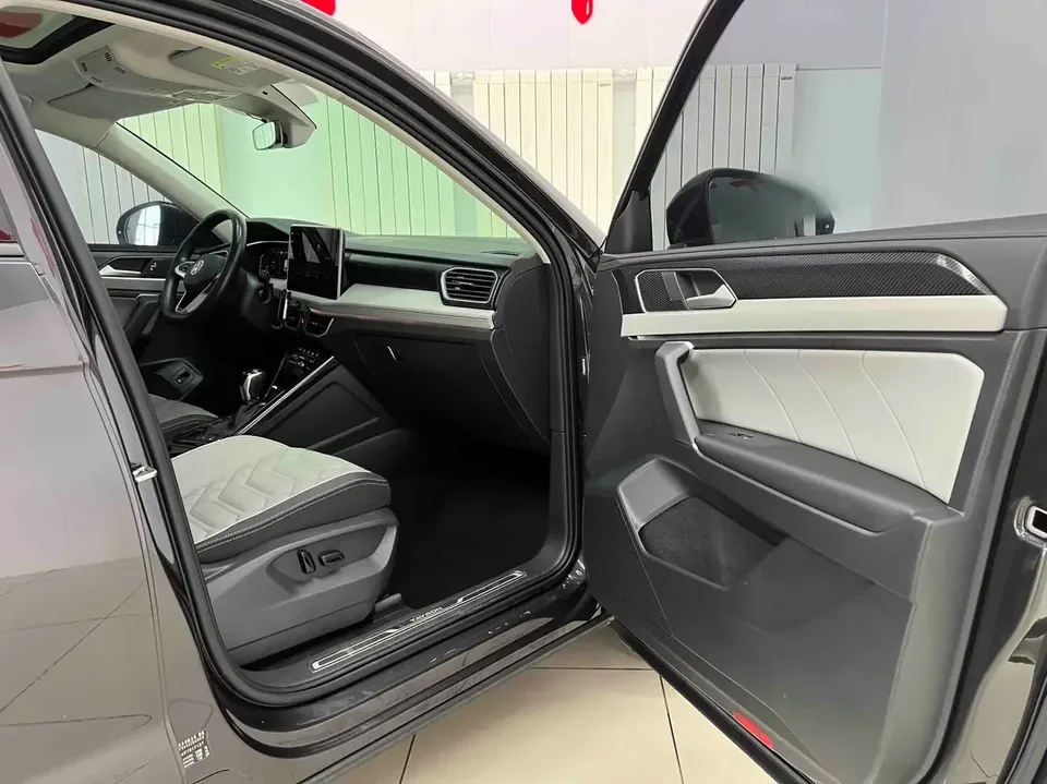 Volkswagen Tayron Tanyue 2023 280TSI 2WD Luxury Plus Advanced Edition 2023 — thumbnail 4