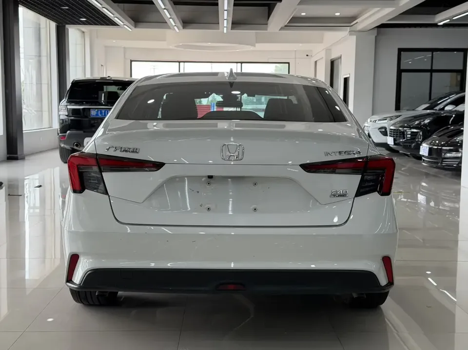 Honda Integra Style 2023 240TURBO CVT Leading Edition 2024 — thumbnail 2
