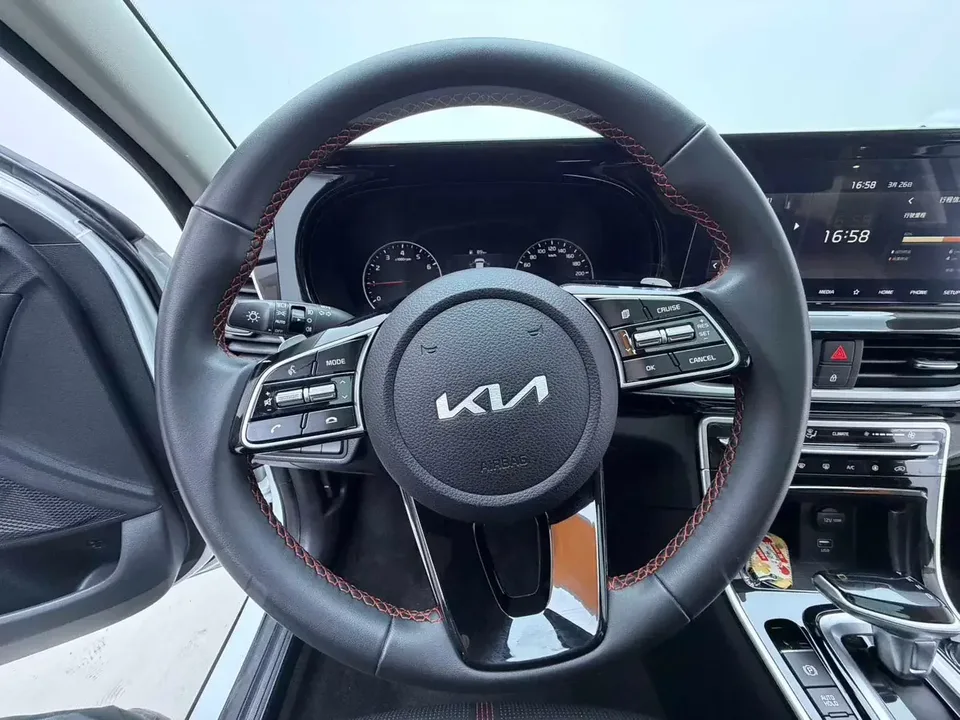 Kia Run proudly Run proudly 2021 1.5L CVT Trend Edition 2022 — thumbnail 4