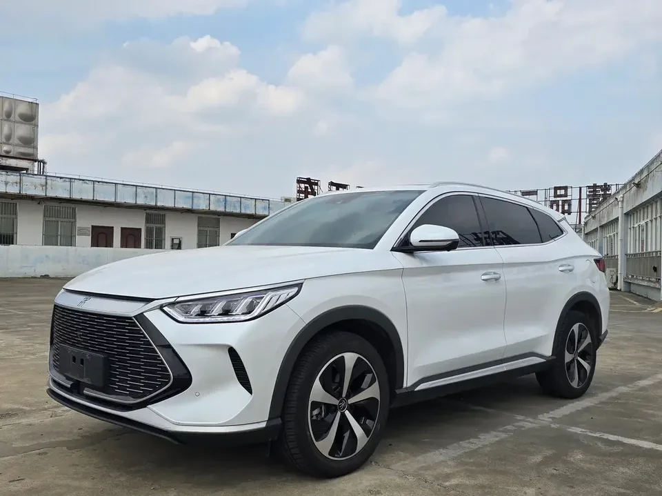 BYD Song PLUS DM Song PLUS DM 2021 DM-i 110KM 2WD Flagship PLUS 2022 — photo 1, buy with delivery to Moscow
