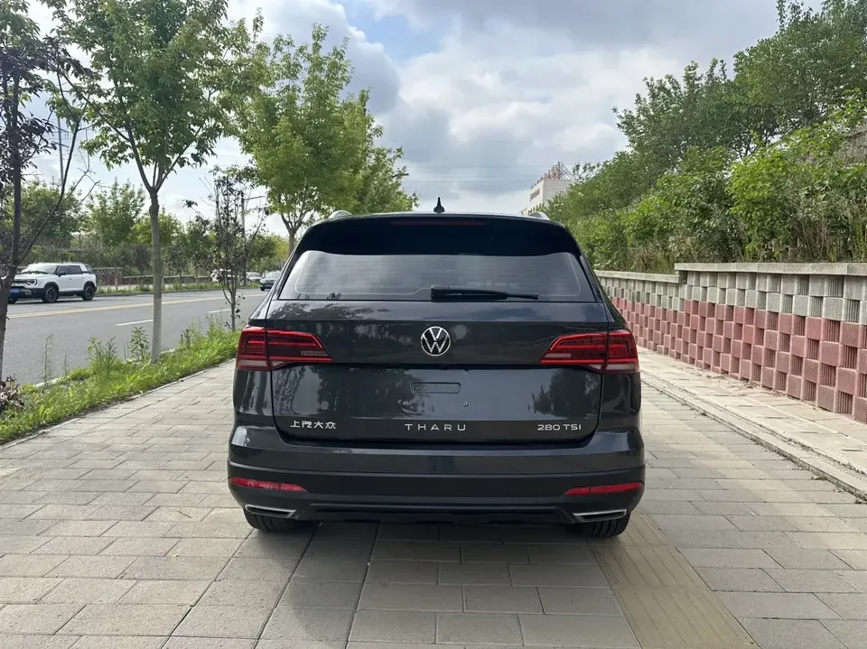 Volkswagen Tharu tuyue 2022 280TSI 2WD Deluxe Edition 2022 — thumbnail 5