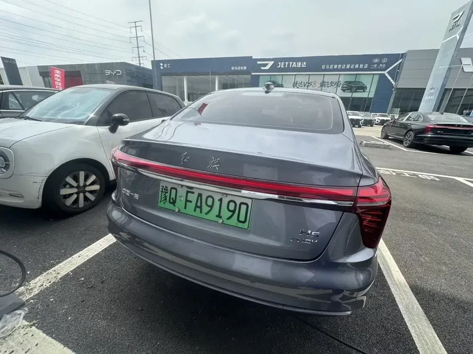 Hongqi H5 PHEV Hongqi H5 PHEV 2025 170 Super Mixed Version 2025 — thumbnail 2