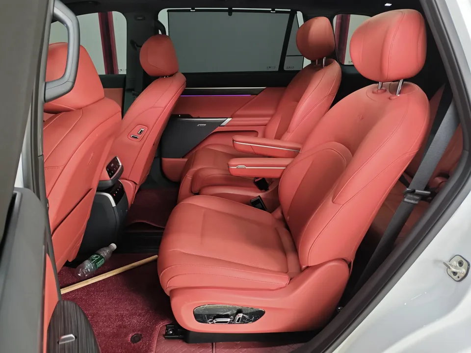 Dongfeng Yipai 008 Yipai 008 2025 210Max Ruyi Edition 6 Seaters 2025 — thumbnail 3