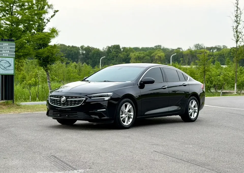 Buick Majesty Majesty 2023 552T Smart 2023 — photo 1, buy with delivery to Moscow