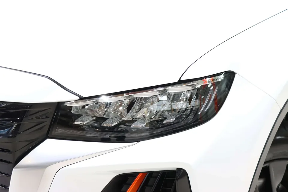 Geely Atlas Boyue 2022 Boyue X 1.8TD DCT Smart 2022 — миниатюра 3