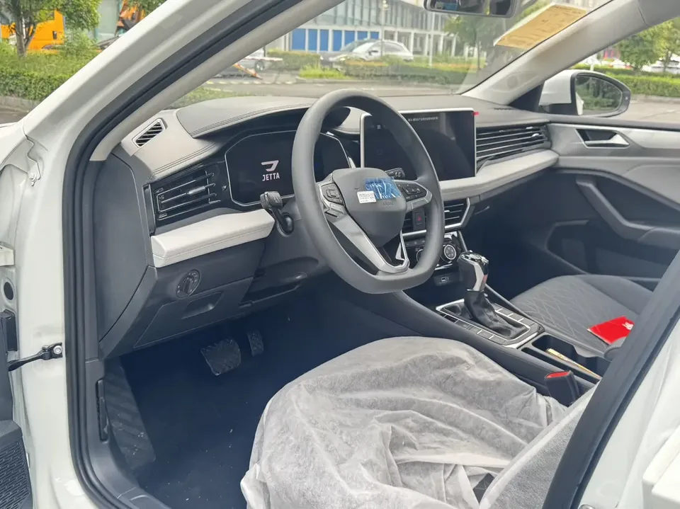Jetta VA7 Jetta VA7 2025 1.4T Listen to Advice Version 2026 — thumbnail 4