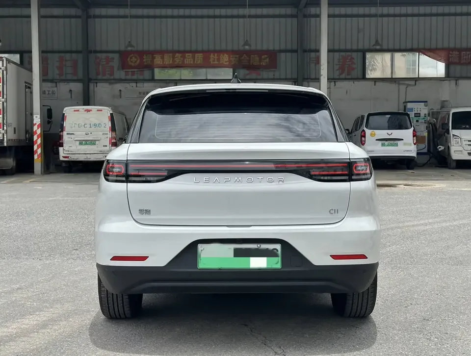 Leapmotor Zero running C11 Zero running C11 2023 Extended Range 200 Comfort Edition 2023 — thumbnail 2