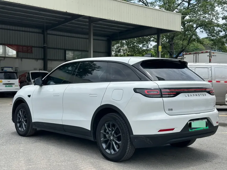 Leapmotor Zero running C11 Zero running C11 2023 Extended Range 200 Comfort Edition 2023 — thumbnail 4